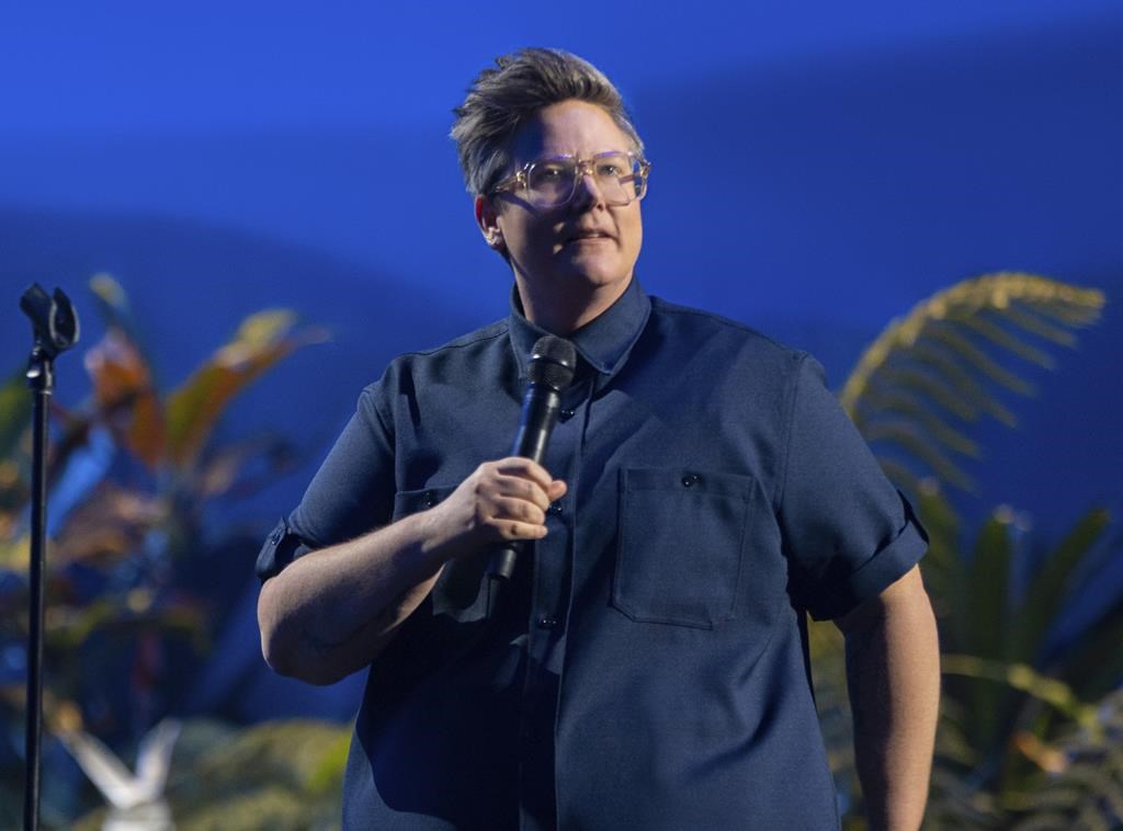 Comedian Hannah Gadsby returns with a standup 'love letter' CityNews