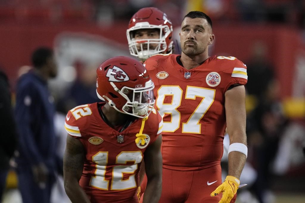 Travis Kelce's OT touchdown gives Chiefs win over Chargers