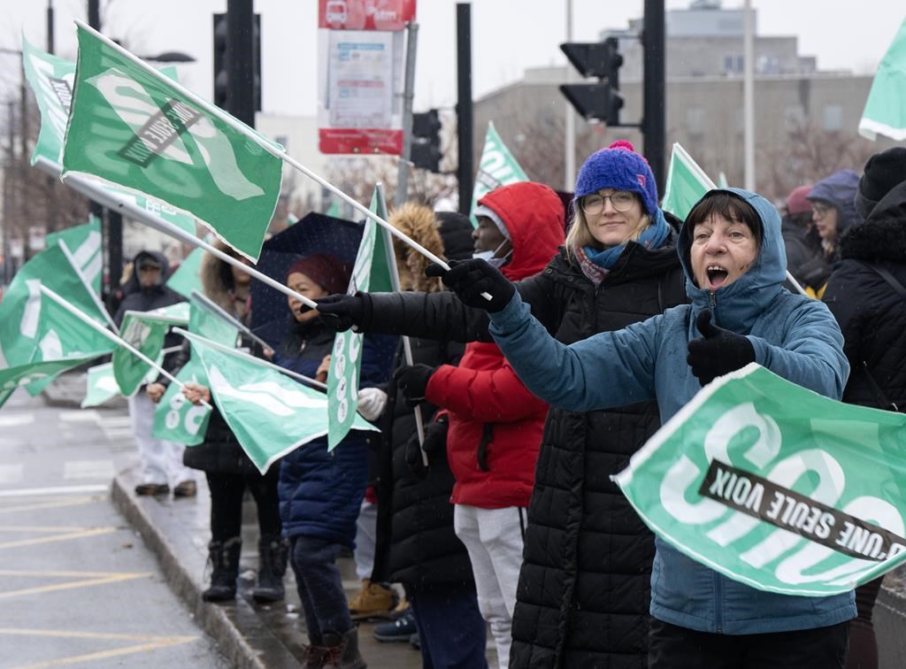 Nurses, health workers join other Quebec public sector workers on