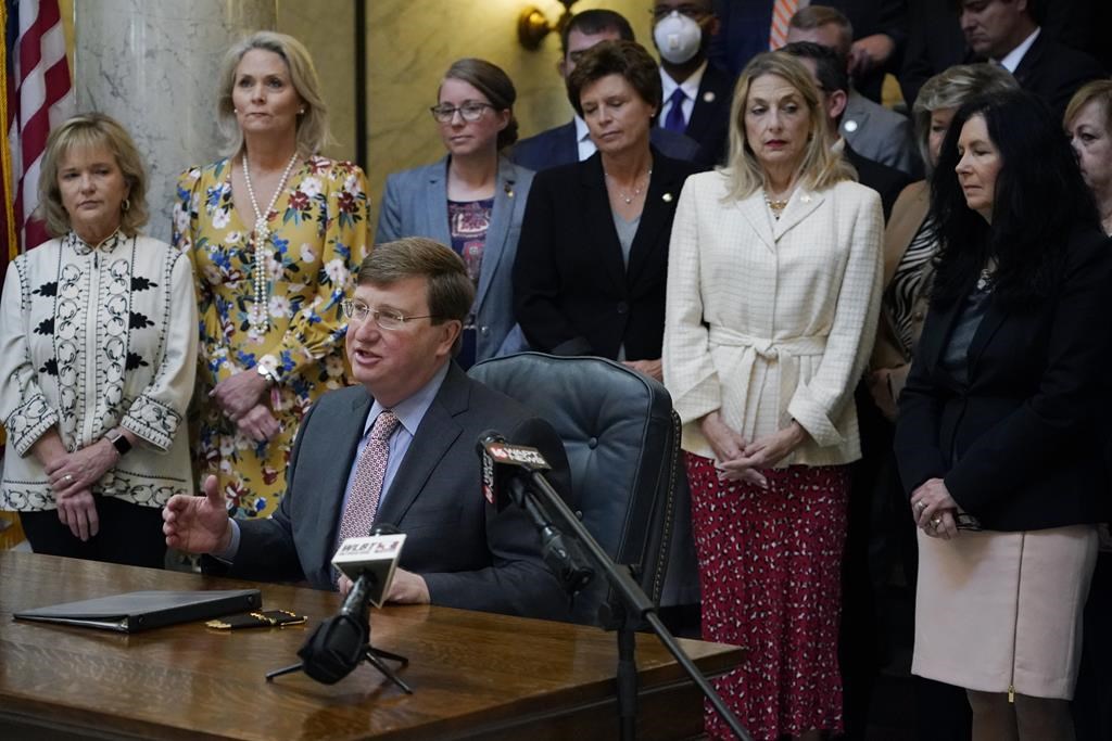Mississippi lawmakers quietly kill bills to restrict legal recognition of transgender people