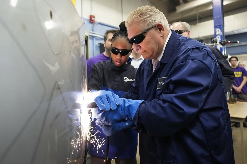 Ontario introduces sped-up apprenticeship path for high school students