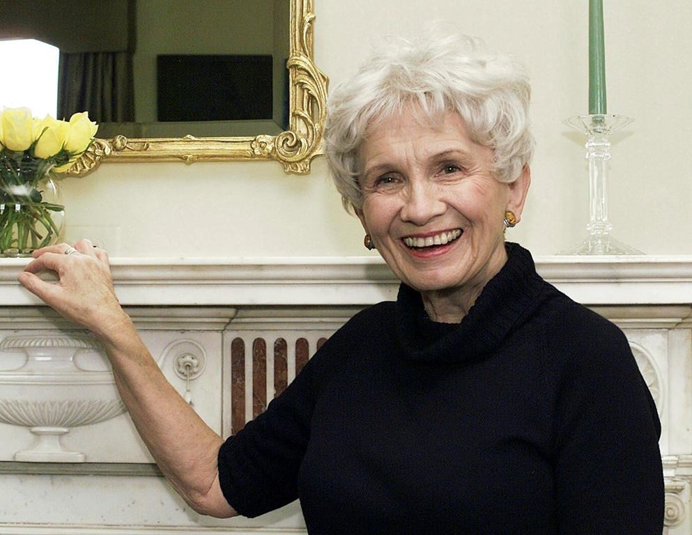 Alice Munro, Nobel literature winner revered as short story master, dead at 92