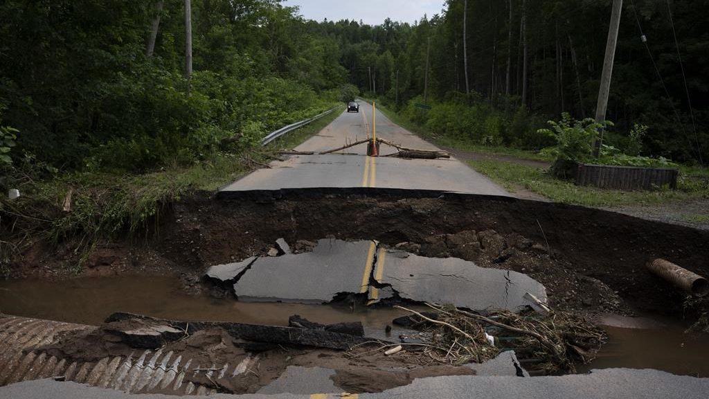 Use of alert system delayed during deadly flash flooding in Nova Scotia: Report