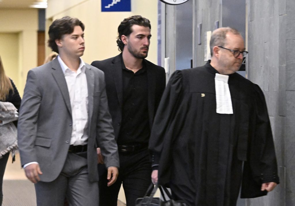 Former Quebec junior hockey players jailed for sex assault of teen at hotel in 2021