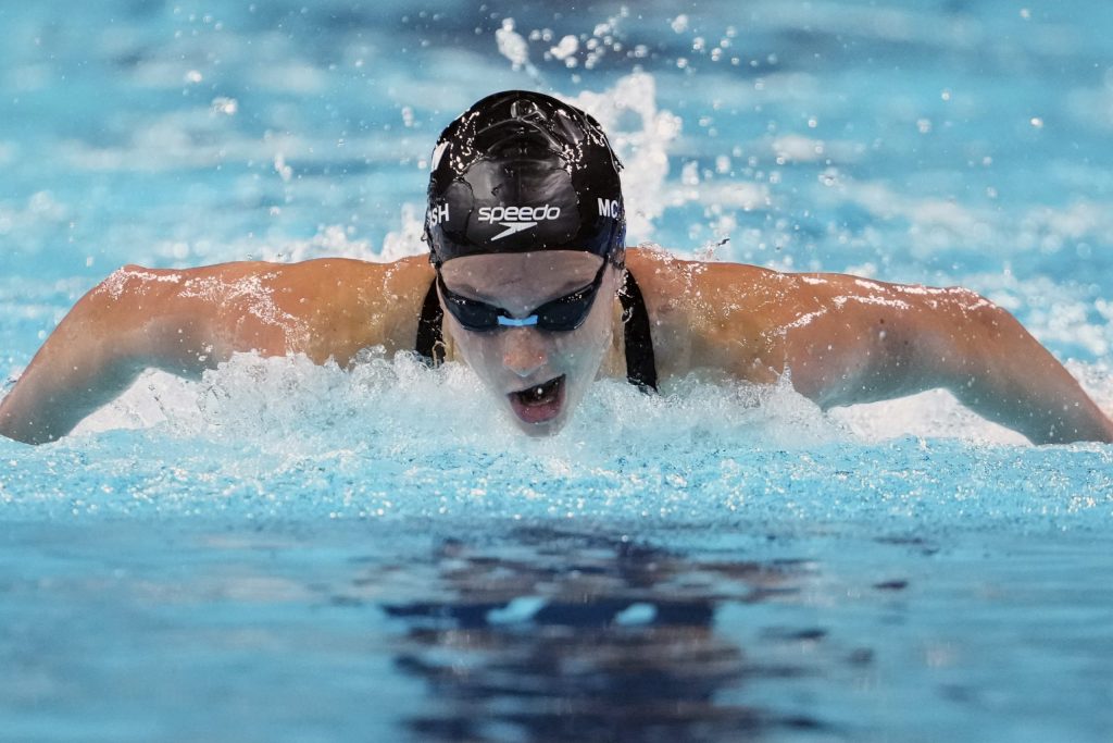 Canadian Summer McIntosh wins gold in women's 200m butterfly