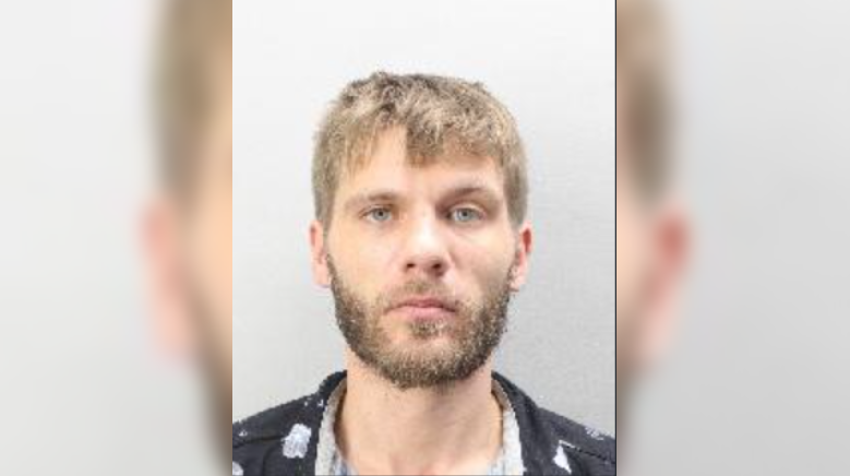 Mounties search for Dartmouth man wanted on province-wide warrant