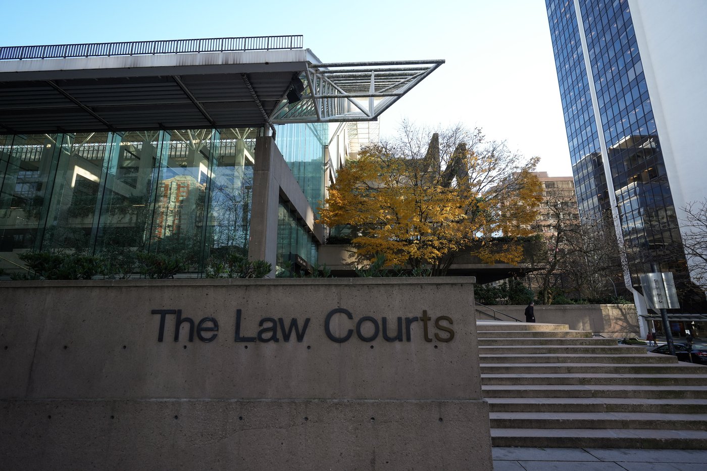 Man who stabbed 3 at Vancouver Chinatown festival found not criminally