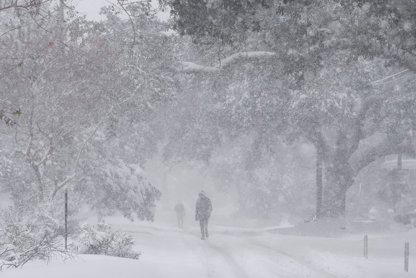 Winter storm that dropped recordbreaking snow in New Orleans spreads