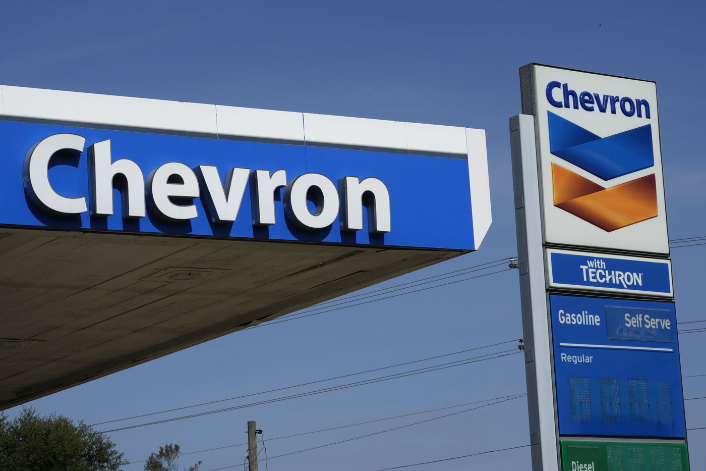 コレクション 1962's CHEVRON GAS&OIL CO, Chevron gets go ahead for $53B Hess deal, and access to one of the