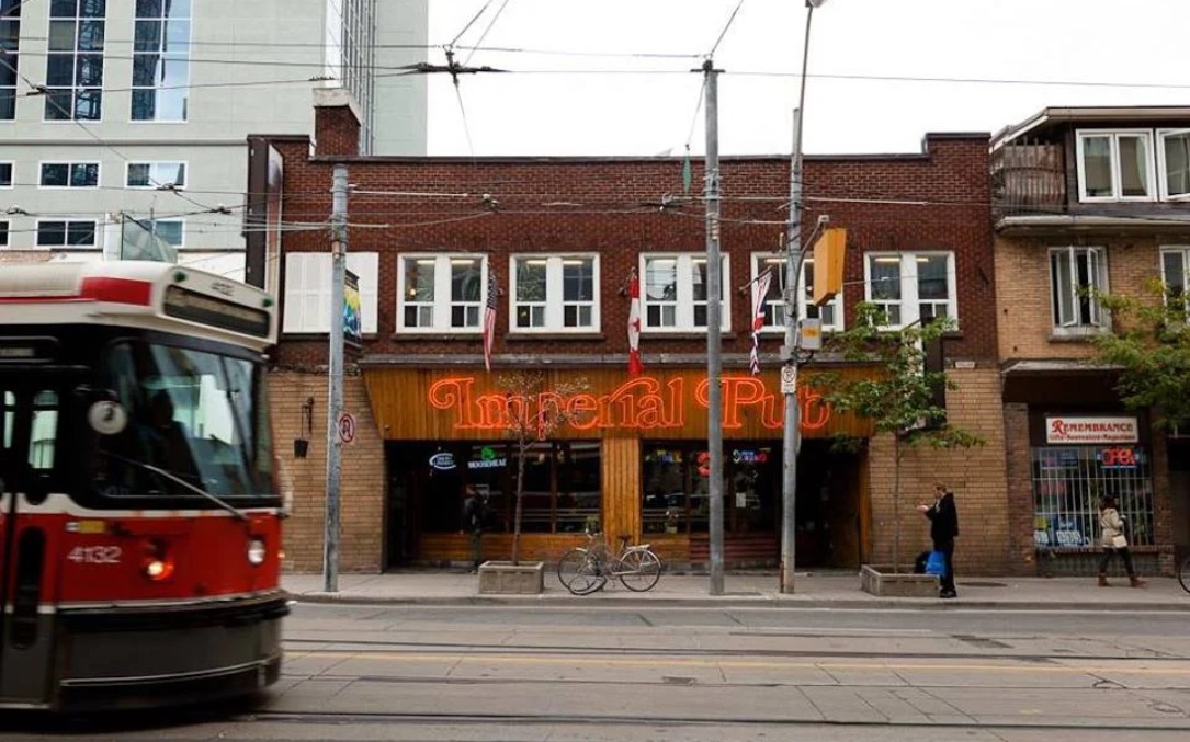 Thousands of Canadian restaurants could shutter in 2026: report