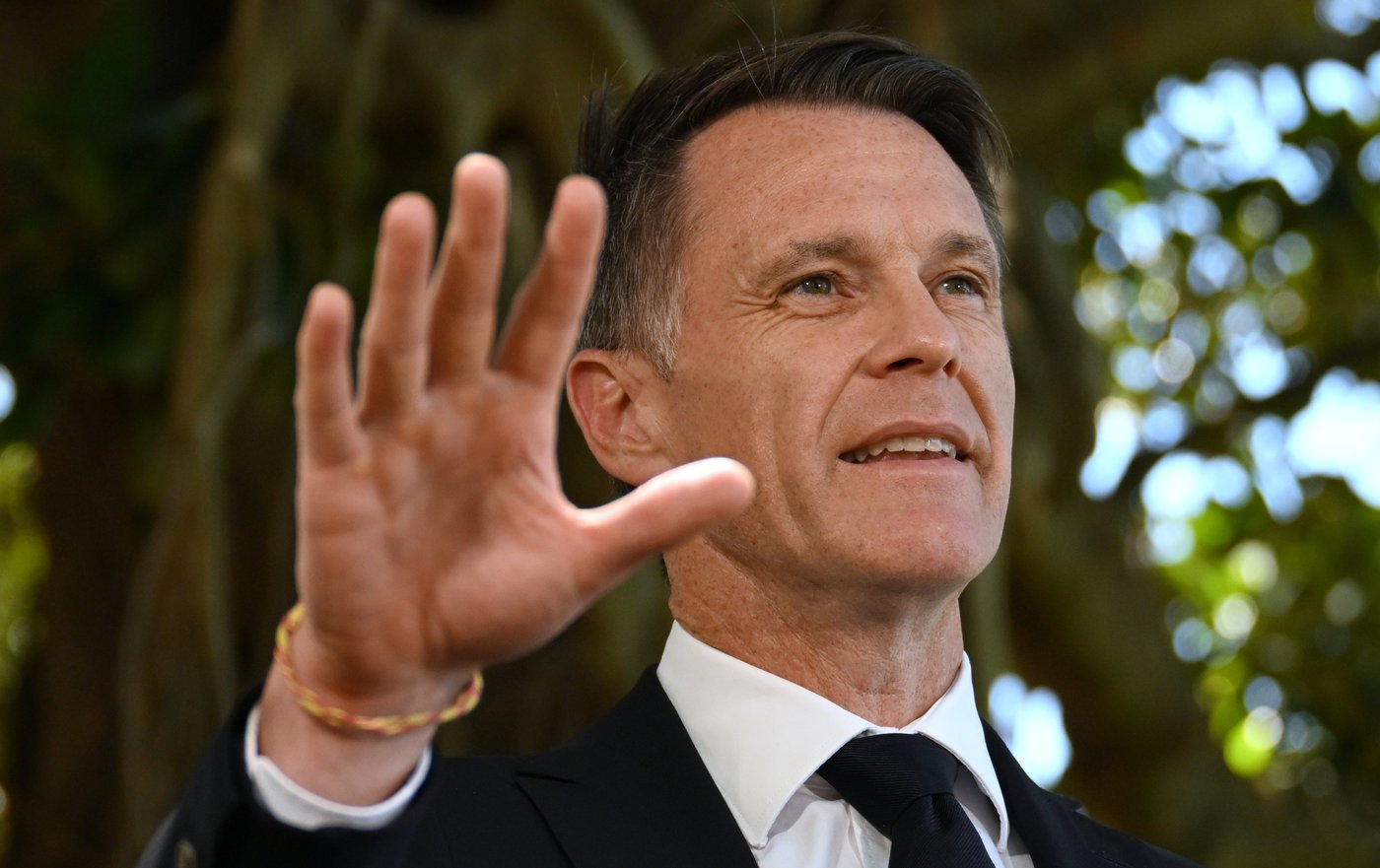 Bureaucratic mishap delayed gun license for accused Bondi Beach shooter in Australia