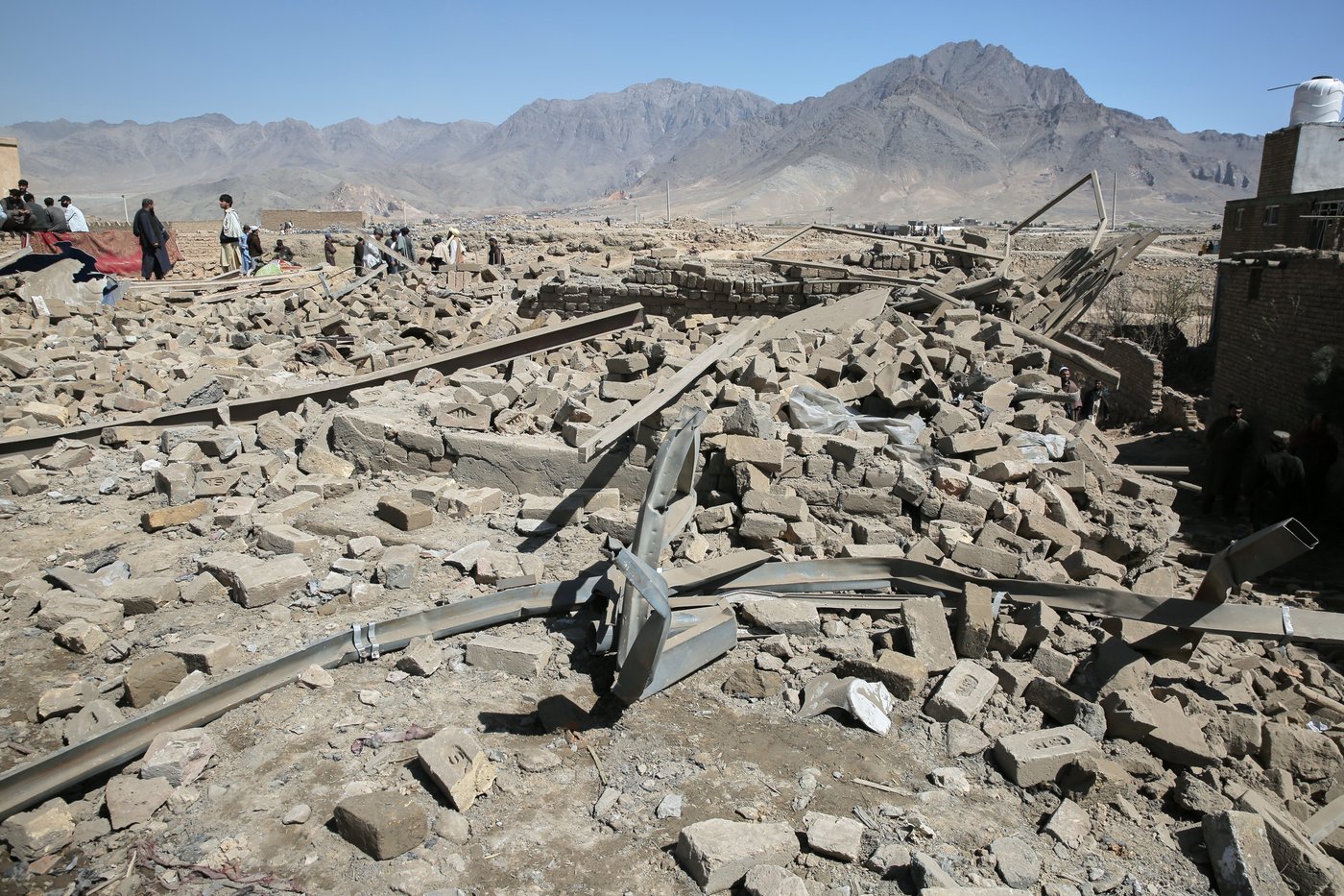 Pakistan says it hit militant hideouts in Afghanistan’s Kandahar as fighting shows no letup